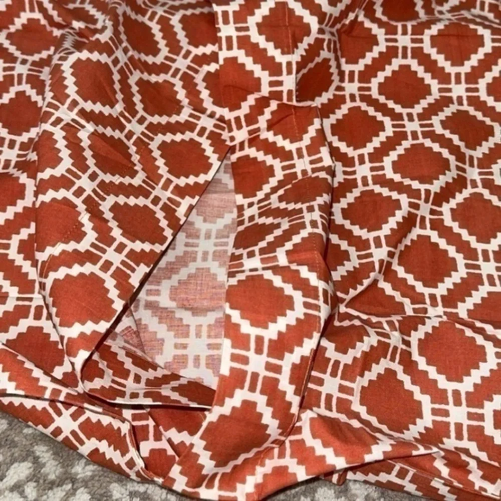 Crate&Barrel Set of 2 Sereno‎ Hand Blocked Coral King Size Shams Pillow Covers